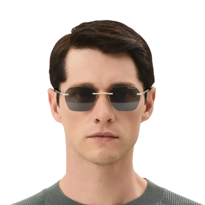 Firkantede solbriller med guldfarvet metalstel