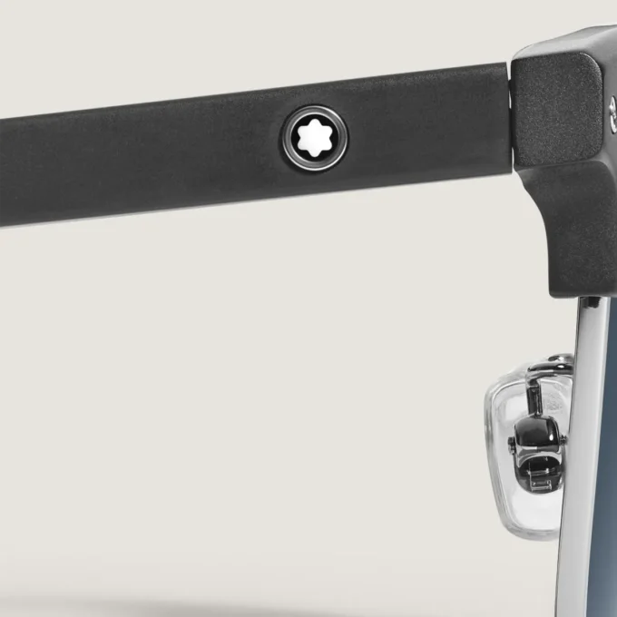 Firkantede solbriller med sort acetatstel