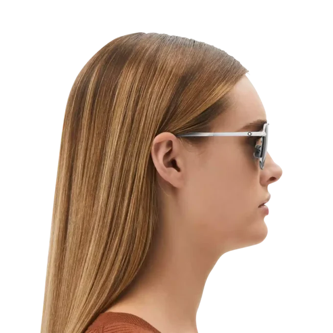 Rektangulære solbriller med sølvfarvet metalstel Rektangulære solbriller med sølvfarvet metalstel