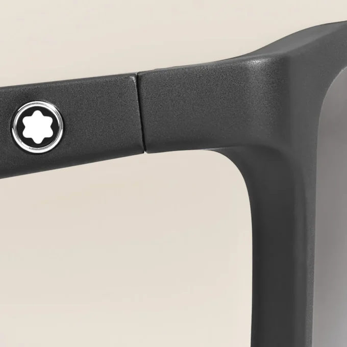 Rektangulære solbriller med sort acetatstel Rektangulære solbriller med sort acetatstel