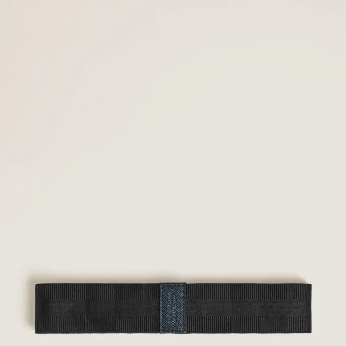 Sartorial 1 penneetui med elastikbånd Sartorial 1 penneetui med elastikbånd