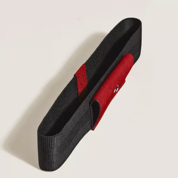 Sartorial 1 penneetui med elastikbånd Sartorial 1 penneetui med elastikbånd