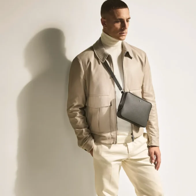 Sartorial mini messenger